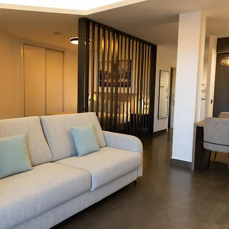 Guillman Aparthotel *